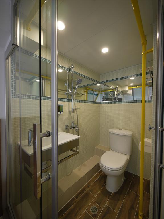Panda'S Hostel - Hot Dog Bus Гонконг Номер фото